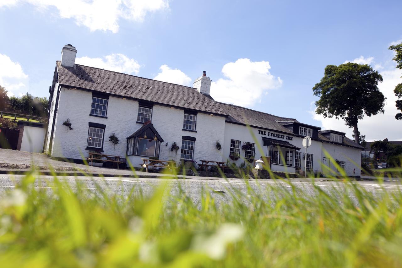 The Fforest Inn Llanfihangel-nant-Melan Exteriör bild
